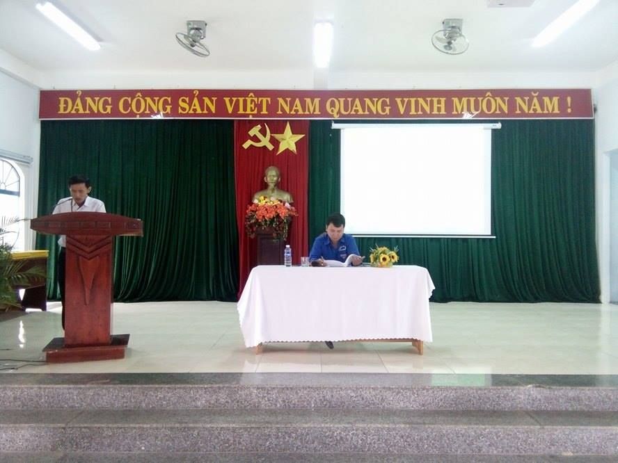 &Ocirc;ng Nguyễn Thanh Vi - PBT TT Đảng ủy x&atilde; ph&aacute;t biểu chỉ đạo Hội nghị