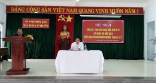 Ông Trần Văn Dương - PCT. UBND xã thông qua Báo cáo Kết quả thực hiện nhiệm vụ năm 2016, Phương hướng nhiệm vụ năm 2017